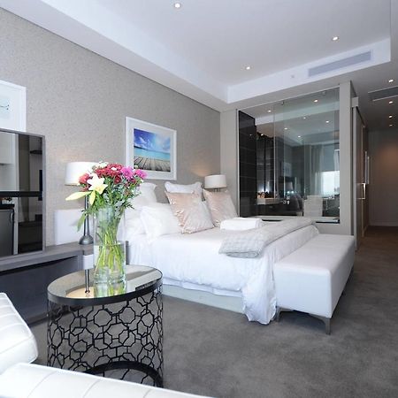 615 Sandton Skye ヨハネスブルグ エクステリア 写真