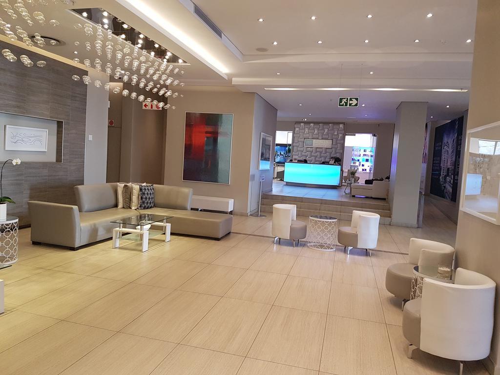 615 Sandton Skye ヨハネスブルグ エクステリア 写真