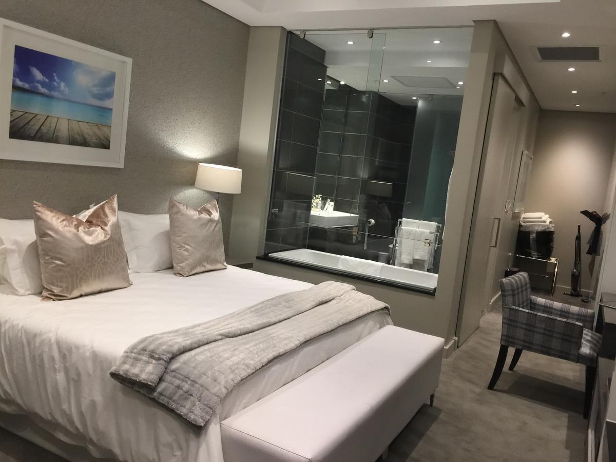 615 Sandton Skye ヨハネスブルグ エクステリア 写真